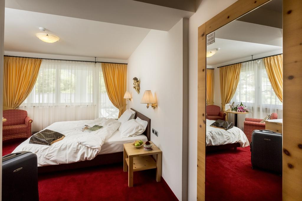 Diamant Spa Resort Santa Cristina Val Gardena Oda fotoğraf